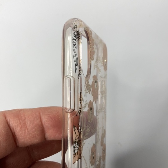 Kate Spade New York poppy & gems phone cover - Picture 7 of 9